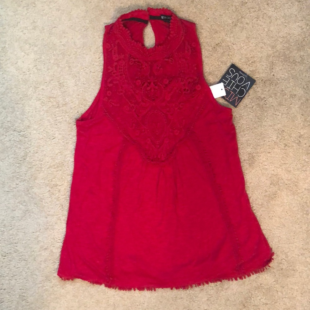 Gorgeous Red Sleeveless Blouse! NWT, Sz-M, Brand “Miss Chievous”